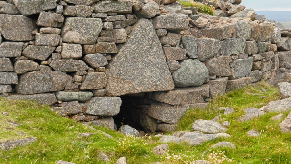 Culswick Broch – and its triangular door lintel