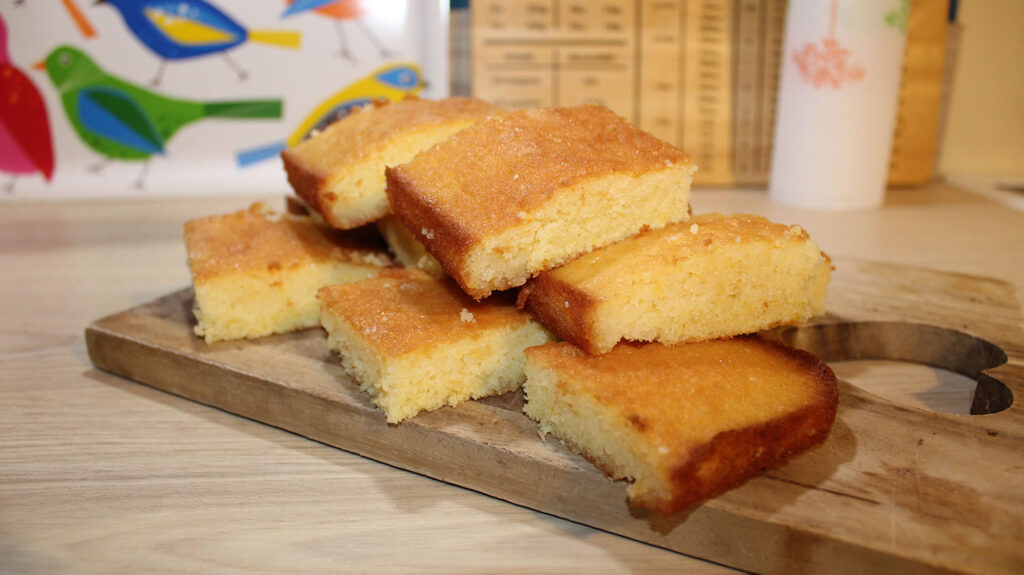 Lemon Drizzle Traybake