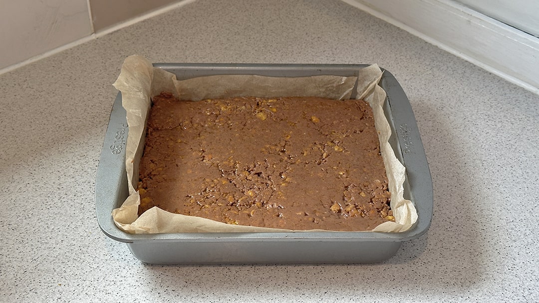 Press the Kracknel mixture into a lined baking tin