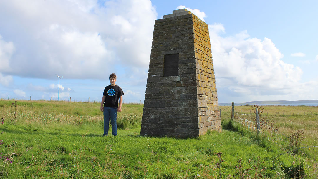 St Magnus Cenotaph, which marks the spot where Earl Magnus was killed